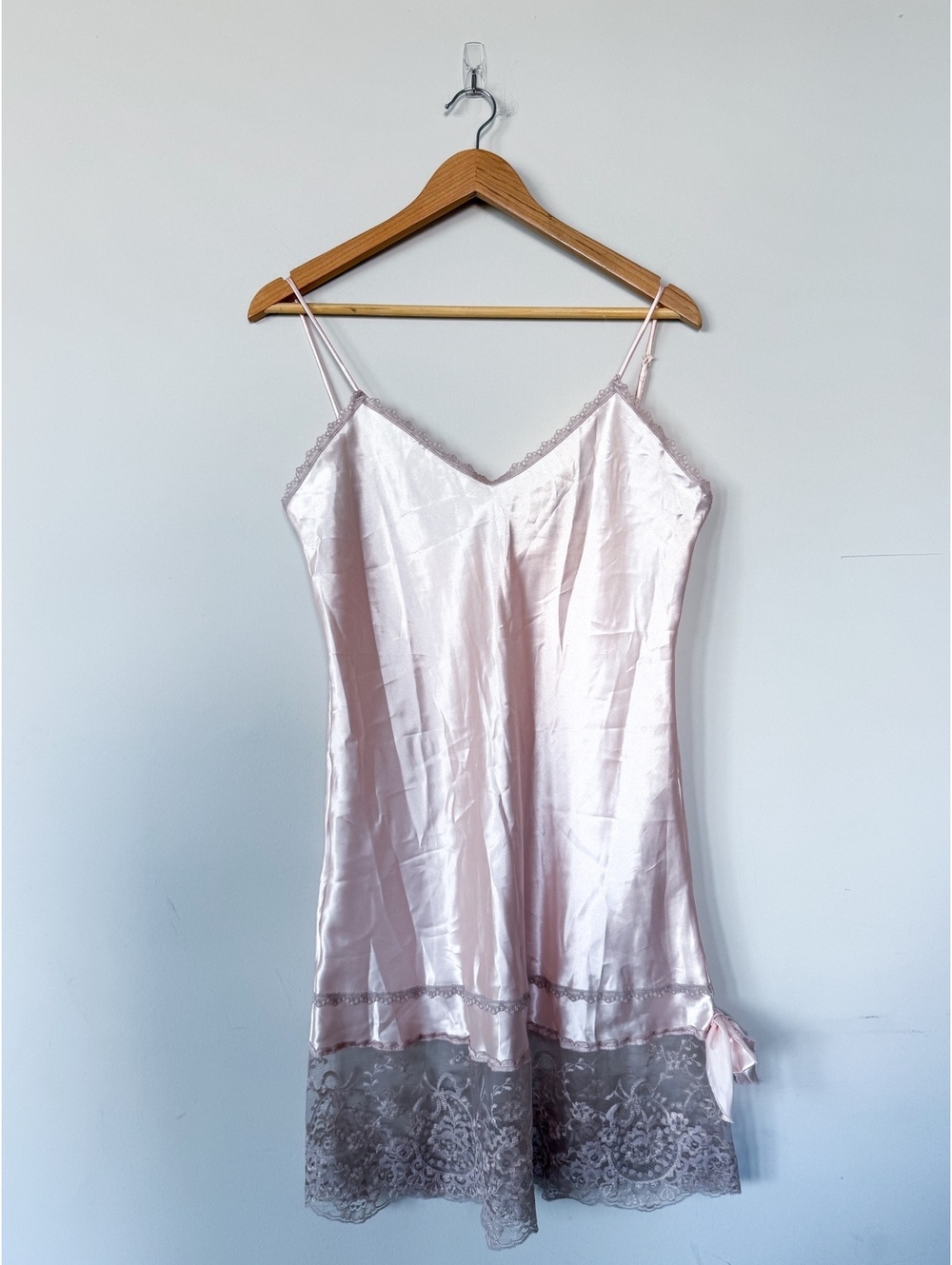 Vintage Lady Cameo Full Slip Large Pink Lace Bow Accent Adjustable Straps